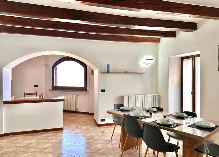 Kate House - View Daire *