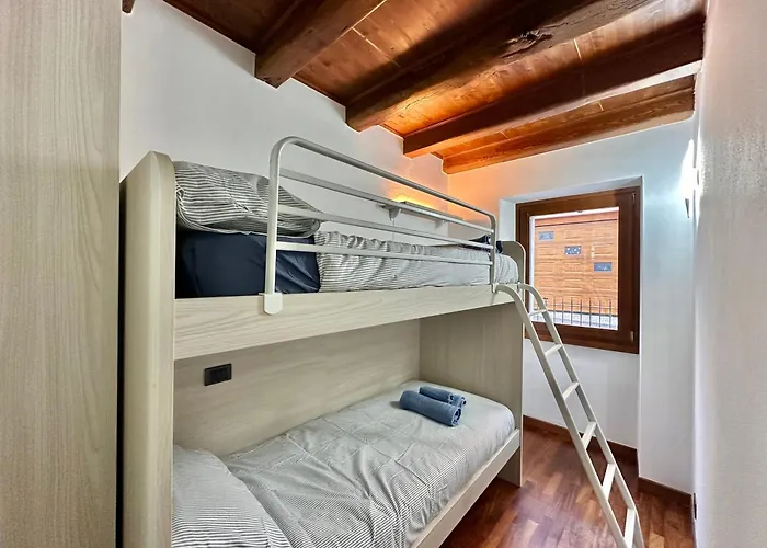 Kate House - View Daire Morbio