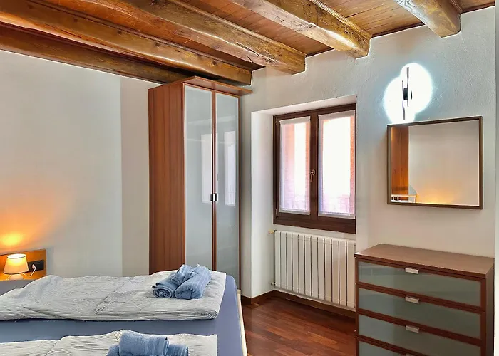 Kate House - View Daire *