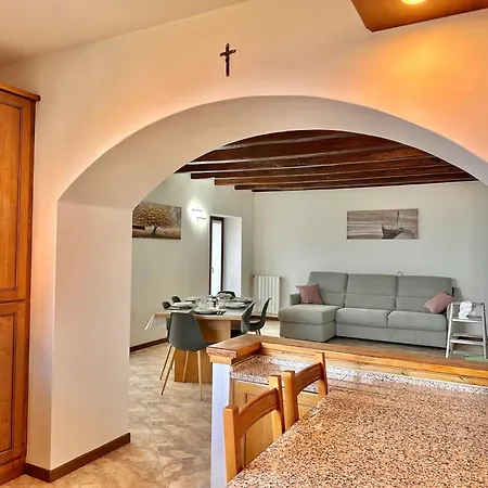 Kate House - View Morbio